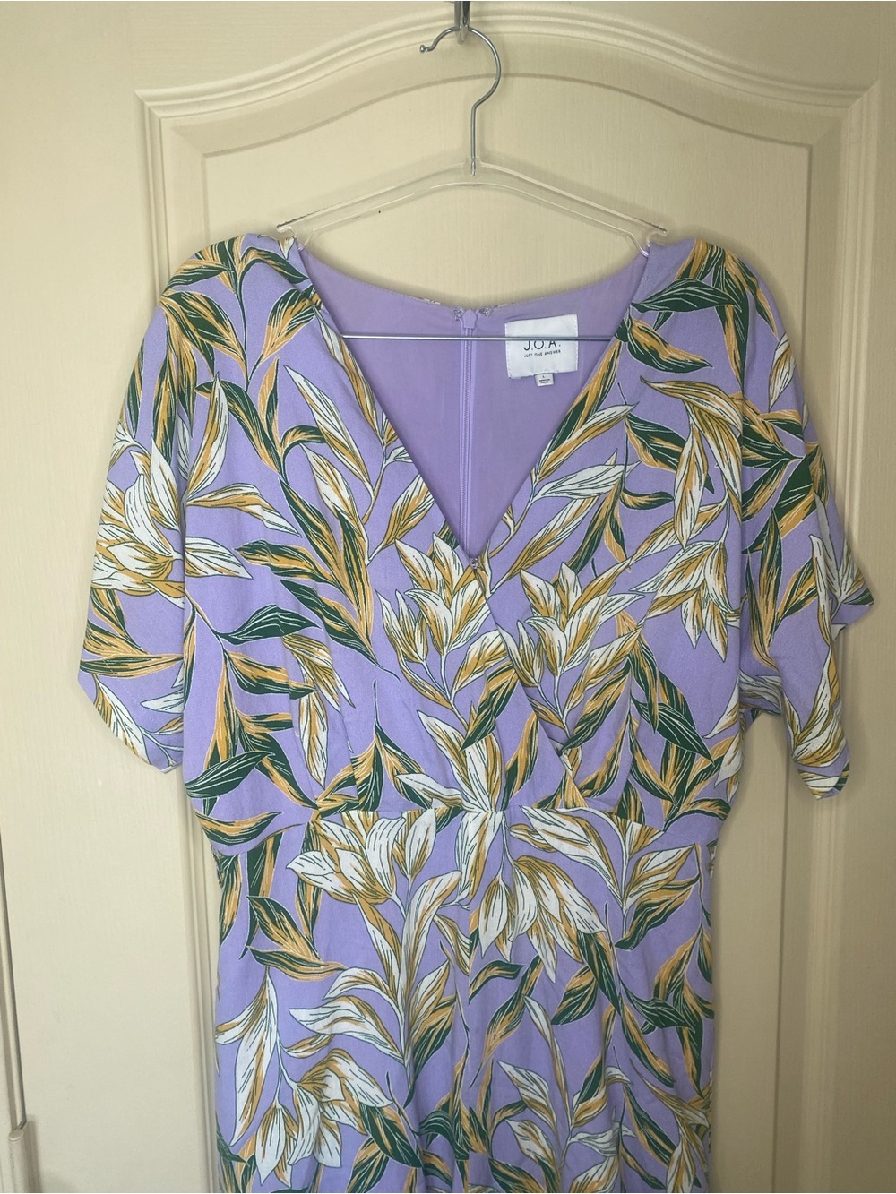 J.O.A. Purple Floral Romper | Fully Lined | Size Large | Tropical Print - Picture 3 of 7